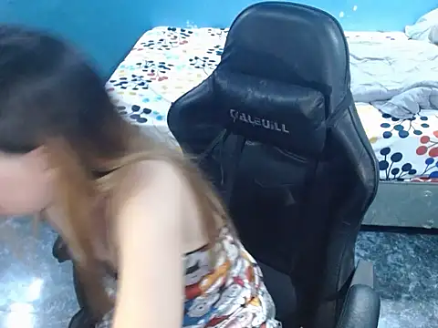 Asianpinaybeauty yam007 online show from October 5, 2025, 8:16 am