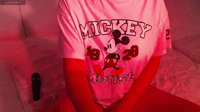 sweetchani666 online show from September 26, 2025, 2:24 pm