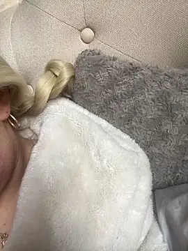 blissdimicco online show from November 1, 2025, 11:15 am