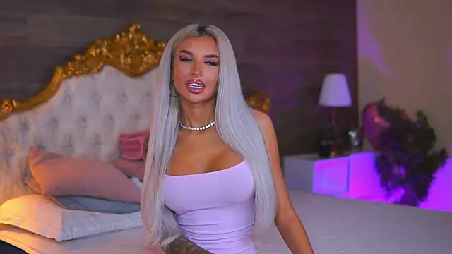 Juicy Jessye online show from June 2, 2026, 7:47 pm