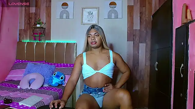 Snapshot of electrabrowns chatting on February 16, 2026, 9:52 am electrabrowns online show from February 16, 2026, 9:52 am