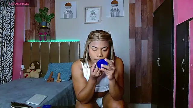 Snapshot of electrabrowns chatting on February 6, 2026, 9:05 am electrabrowns online show from February 6, 2026, 9:05 am