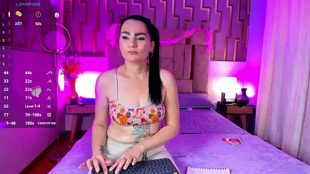 scarlet hit online show from March 23, 2025, 4:27 am