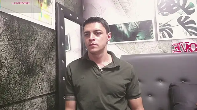 Snapshot of Frank_Millers chatting on March 8, 2025, 10:22 am Frank Millers online show from March 8, 2025, 10:22 am