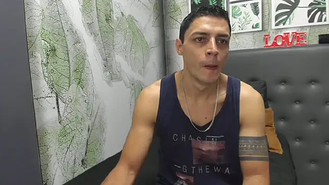 Snapshot of Frank_Millers chatting on September 17, 2025, 5:37 pm Frank Millers online show from September 17, 2025, 5:37 pm