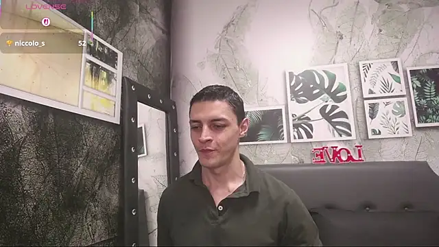 Snapshot of Frank_Millers chatting on March 8, 2025, 1:28 am Frank Millers online show from March 8, 2025, 1:28 am