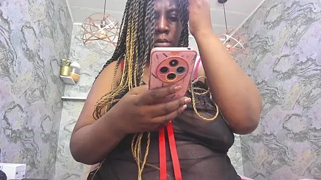 Snapshot of nefertiti_ebony chatting on April 28, 2026, 3:16 pm nefertiti ebony online show from April 28, 2026, 3:16 pm