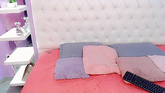 Snapshot of Rosebigcok chatting on January 31, 2025, 12:06 am Rosebigcok online show from January 31, 2025, 12:06 am