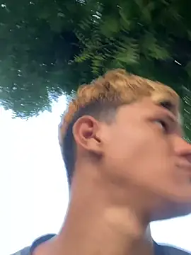 izan 20 online show from March 22, 2025, 10:59 pm