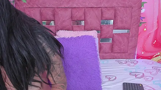 scarlett  evans  online show from September 15, 2025, 6:41 pm