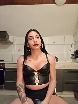 PiccolaDany online show from September 26, 2025, 5:09 pm