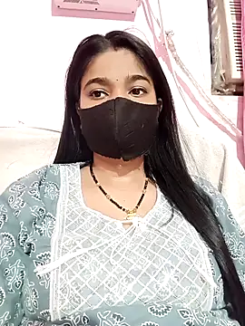 Simran-001 online show from October 18, 2025, 6:32 pm