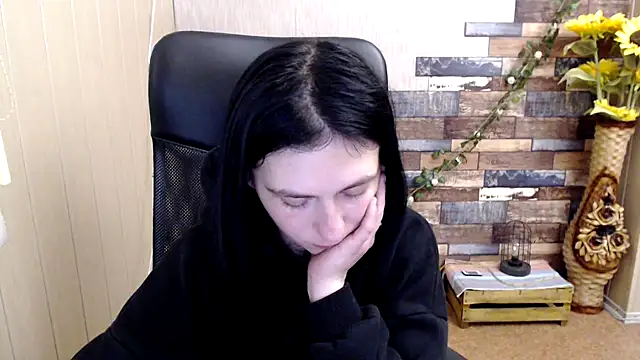 AmandaJi  online show from March 19, 2025, 10:33 am