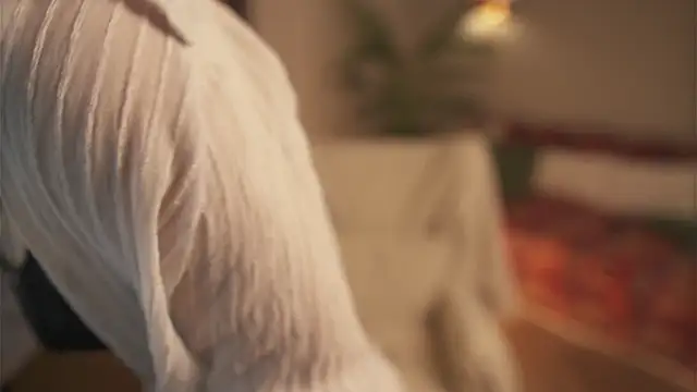 Sofa 01 online show from April 19, 2026, 3:46 pm