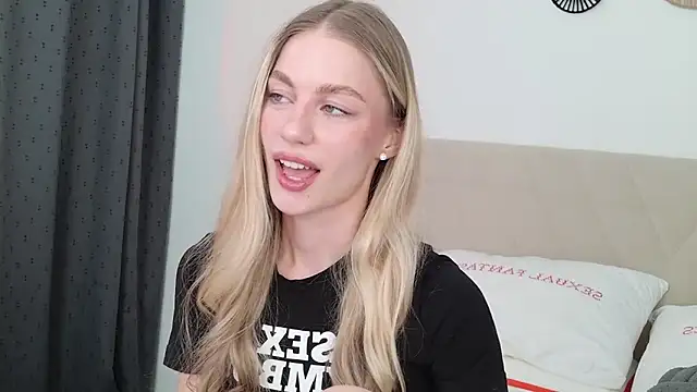 GabriellaOlsen online show from April 2, 2026, 3:19 pm