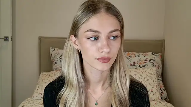 GabriellaOlsen online show from September 19, 2025, 11:03 am