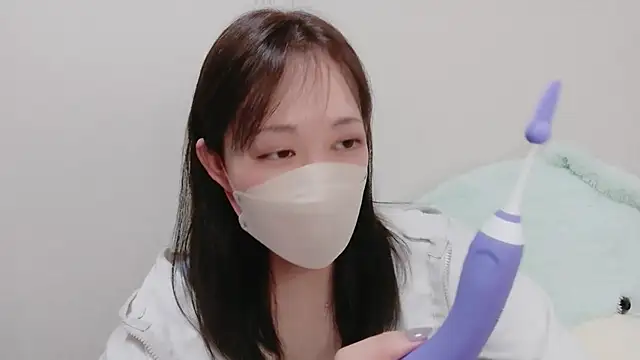 Snapshot of mio7635 chatting on July 30, 2026, 1:43 pm mio7635 online show from July 30, 2026, 1:43 pm