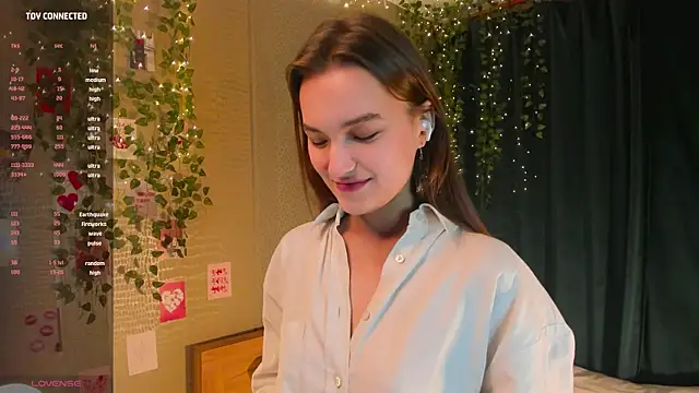 Snapshot of tempt_for_you chatting on March 12, 2025, 1:30 pm tempt for you online show from March 12, 2025, 1:30 pm