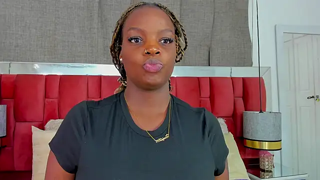 Snapshot of NatyParker chatting on February 14, 2026, 1:55 pm NatyParker online show from February 14, 2026, 1:55 pm