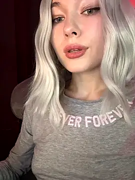 Ohmy Nora  online show from November 5, 2025, 9:18 pm