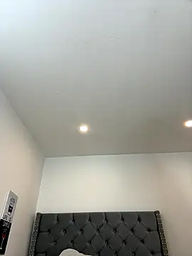 KarlaWild online show from September 8, 2025, 2:49 pm