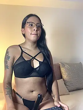 genesissara online show from March 22, 2025, 2:58 pm