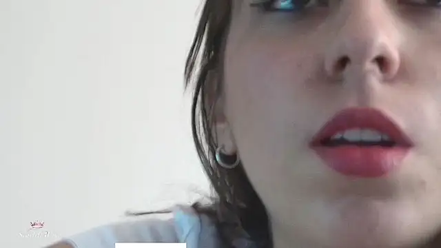 scarletwine online show from February 4, 2025, 12:33 pm