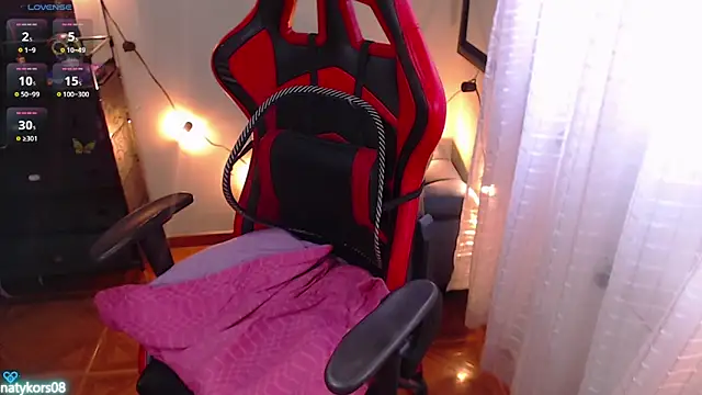 natyk m online show from March 11, 2026, 8:03 pm