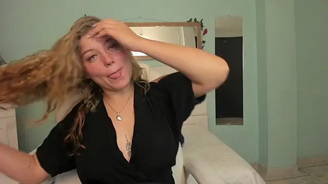 alaia greyy online show from March 10, 2025, 12:49 pm