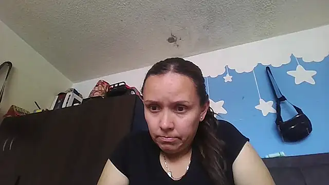 Isabella boom online show from March 10, 2025, 6:01 pm