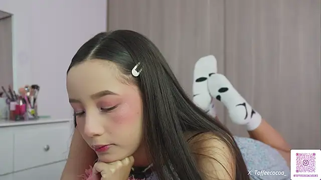 sophi lii online show from October 19, 2025, 8:55 pm