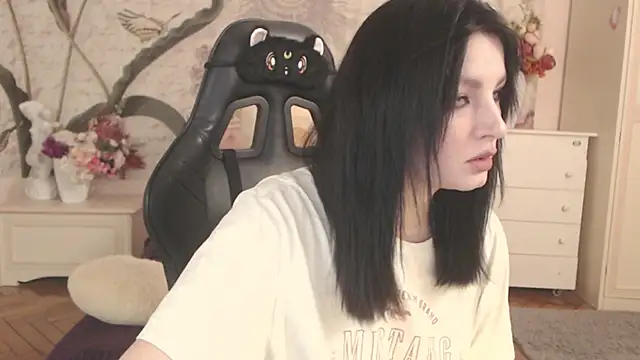 BritneyBarker online show from February 9, 2026, 10:08 pm