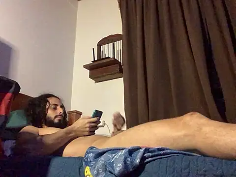 Snapshot of Nooneisthis chatting on November 3, 2025, 7:13 am Nooneisthis online show from November 3, 2025, 7:13 am