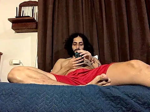 Snapshot of Nooneisthis chatting on November 5, 2025, 6:38 am Nooneisthis online show from November 5, 2025, 6:38 am