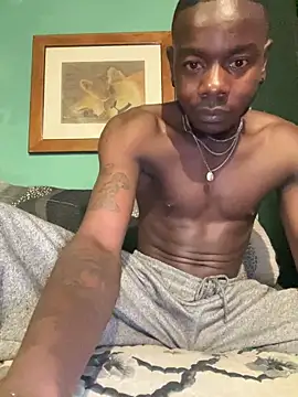 clipper12 online show from April 16, 2026, 9:39 pm