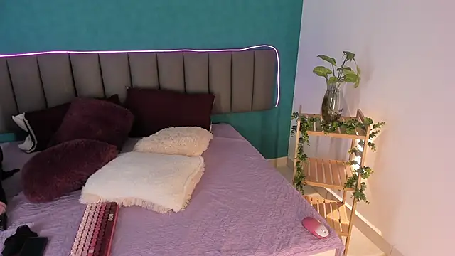 Snapshot of AriaMoonLight chatting on November 23, 2025, 12:04 pm AriaMoonLight online show from November 23, 2025, 12:04 pm