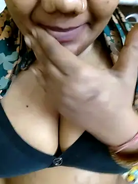 SEXY-NUTAN online show from January 23, 2025, 2:50 pm