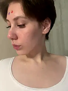 Molli Luv online show from September 10, 2025, 3:44 pm