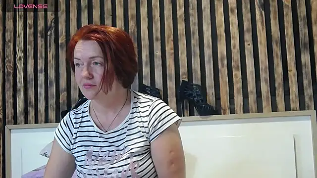 Snapshot of Alis_Lovi chatting on October 24, 2025, 10:14 am Alis Lovi online show from October 24, 2025, 10:14 am