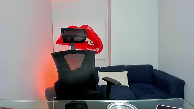 catalina sex   online show from January 26, 2025, 3:03 pm