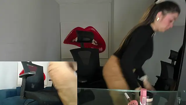 catalina sex   online show from February 7, 2025, 12:39 pm