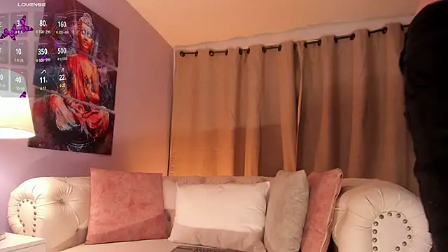 Hannah Jonhson online show from March 22, 2025, 4:24 am