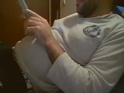 Snapshot of _tuga_man_ chatting on March 10, 2025, 10:55 pm tuga man online show from March 10, 2025, 10:55 pm