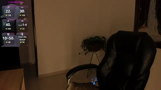 eilynxx online show from November 25, 2025, 12:11 am