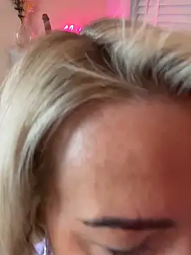 MakemeMillie1 online show from March 8, 2026, 6:49 am