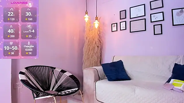 alana rossetti online show from September 22, 2025, 12:55 pm