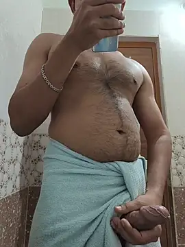 Snapshot of randit7 chatting on November 17, 2025, 3:43 am randit7 online show from November 17, 2025, 3:43 am