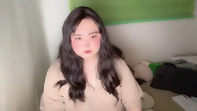 Snapshot of whhbbny chatting on January 15, 2026, 8:45 pm whhbbny online show from January 15, 2026, 8:45 pm