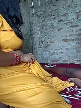 Snapshot of Simrandeshipp chatting on July 22, 2026, 4:58 am Simrandeshipp online show from July 22, 2026, 4:58 am