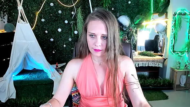 Snapshot of EmiliaBedy chatting on June 25, 2026, 9:36 am EmiliaBedy online show from June 25, 2026, 9:36 am